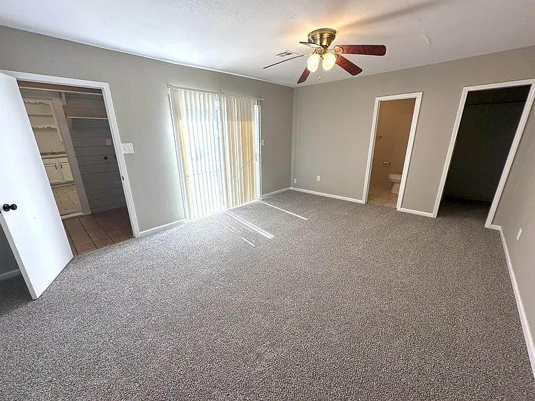 6024 E King St — Photo 17