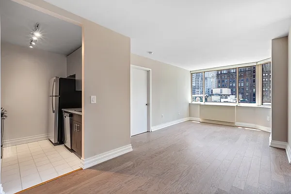 Rented by Greystar | media 2