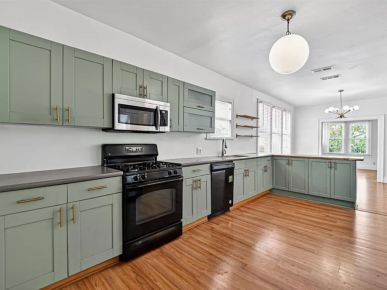 2519 Stevens St — Photo 22