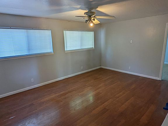 5th image of 2305 El Dorado