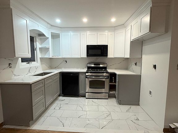 2nd image of 3119 Liberty Ave APT 2