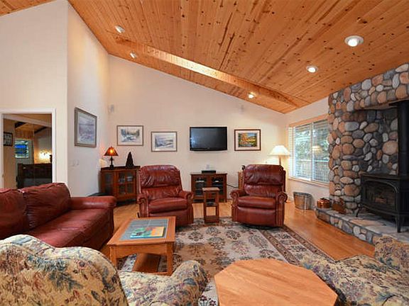 4th image of 26125 Meadow Dr