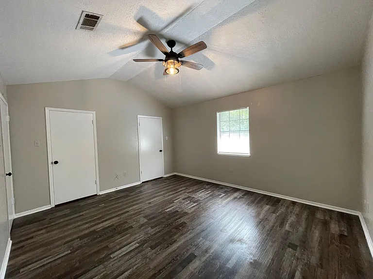 2700 N 16th St #34 — Photo 10