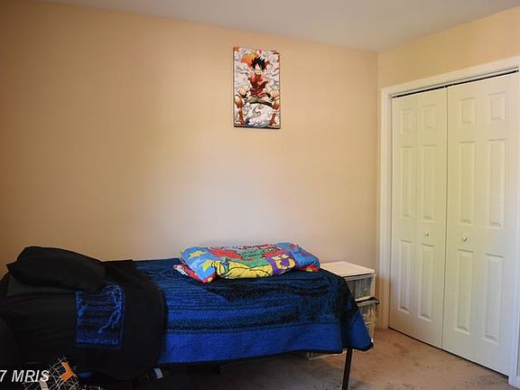 5th image of 901 9th St