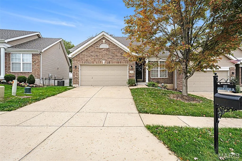 1722 Preston Centre Dr photo 1