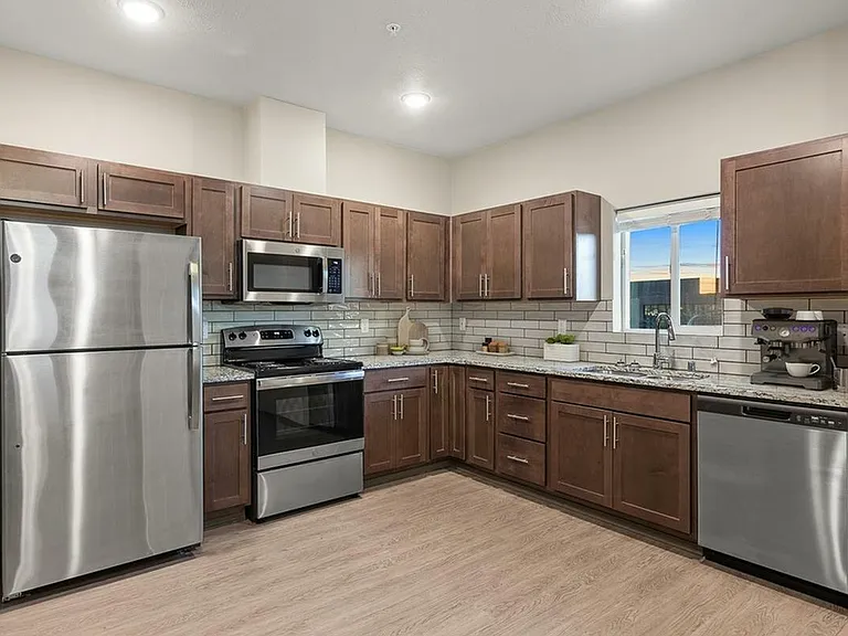 Studio Kitchen