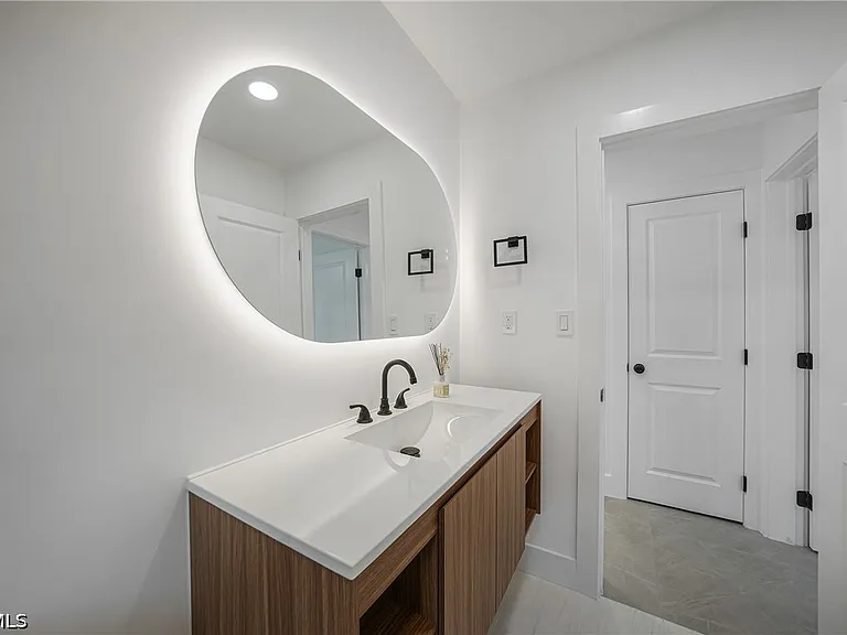 27381 Voyageur Dr — Photo 10