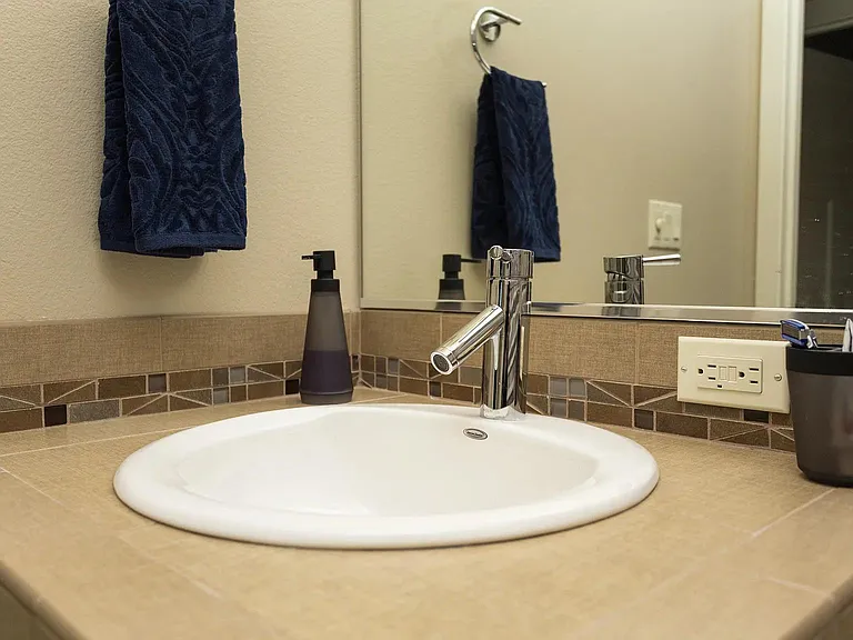 13915 SW Meridian St #109 — Photo 7