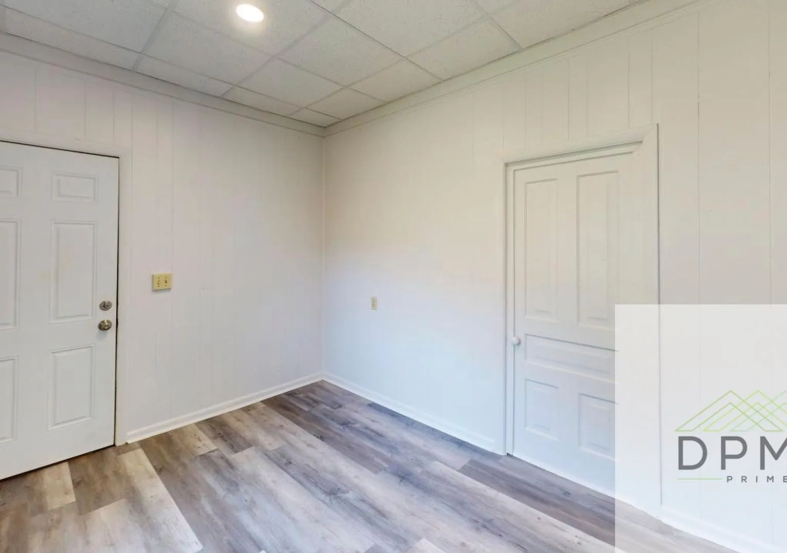 Welcome to 128 1/2 S Hosmer Lansing, MI 48912!! — Photo 3