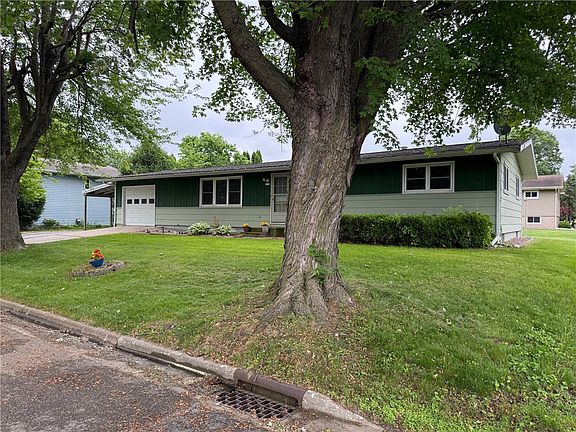 2nd image of 1133 Pleasant Avenue