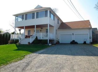 29 Birch St, Wareham, MA 02571