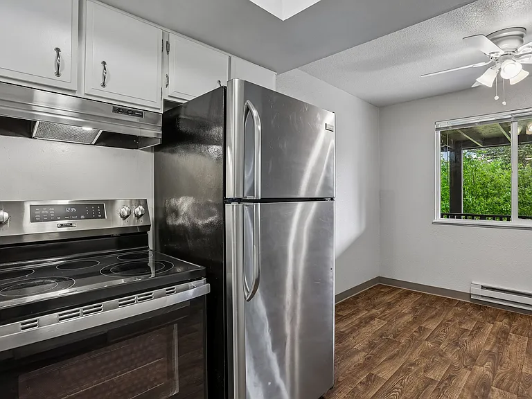Verandas Apartments — Photo 8
