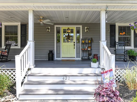 3rd image of 422 Linden Ave