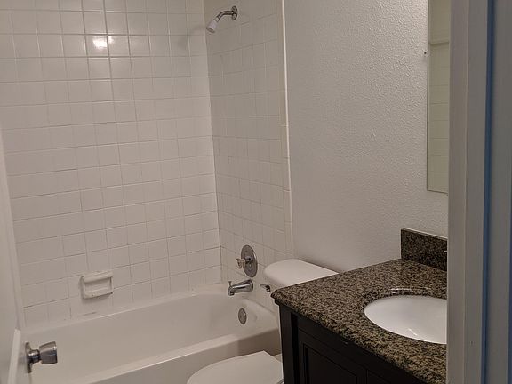 4th image of 2727 63rd Ter N APT B