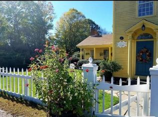 18 Town House Rd, Durham, CT 06422