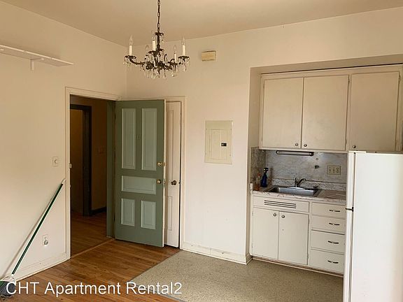3rd image of 104 E Gilman St #9101822