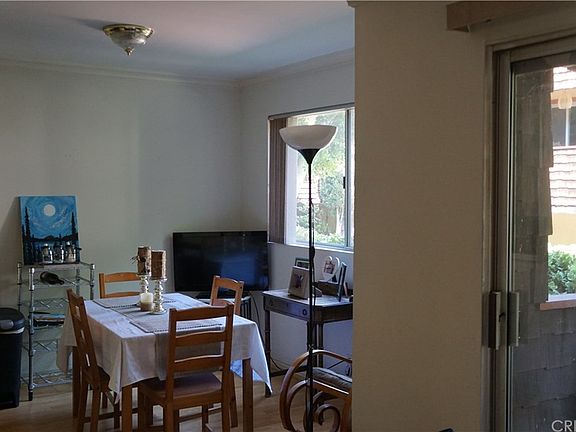 2nd image of 5400 Newcastle Ave APT 33