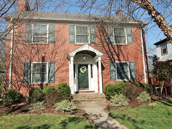 2nd image of 5707 Glengate Ln