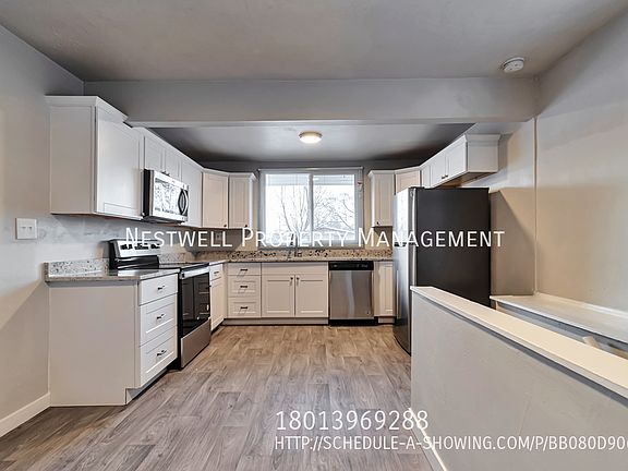 2nd image of 1296 W Gillespie Ave Unit A
