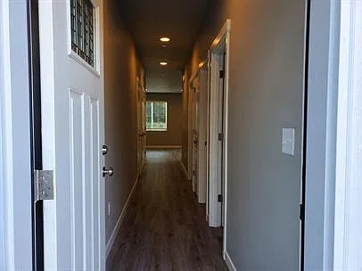 2 bed, 830 sqft, $1,875 — Photo 4