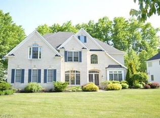 27075 Courtland Mdws, Westlake, OH 44145