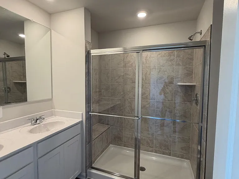398 Seeback Dr — Photo 2