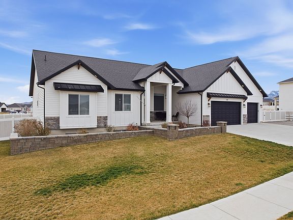 3rd image of 511 W Trejo Ridge Cir