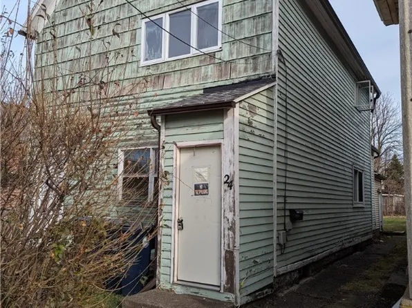 24 Michael Pl, Buffalo, NY 14218