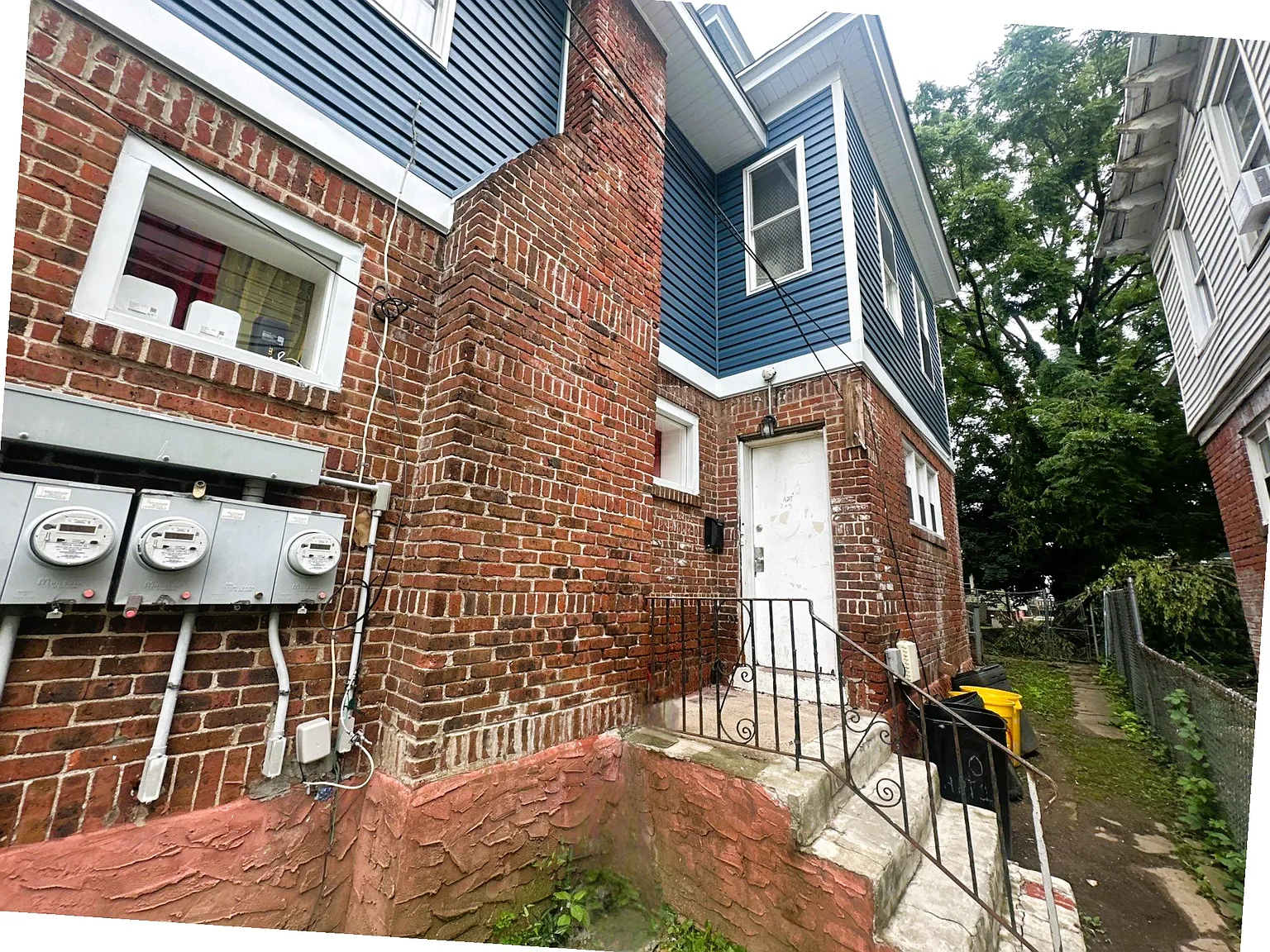 2 bed, 800 sqft, $1,000 — Photo 2