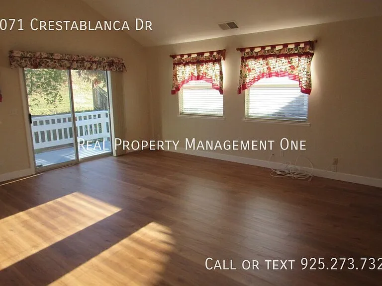 3071 Crestablanca Dr — Photo 31
