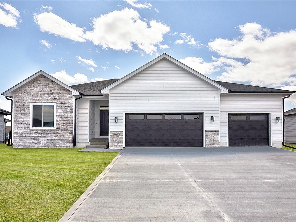 1st image of 3023 SW Harmony Cir