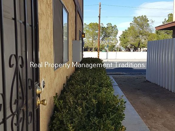 3rd image of 232 E Lancaster Blvd APT 1