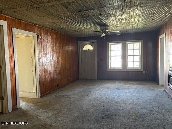 4th image of 123 Groves Rd