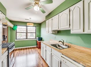 111 H Beverly Hills Ter #H, Woodbridge, NJ 07095