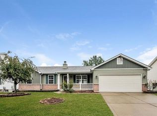 962 S Brampton Dr, Saint Charles, MO