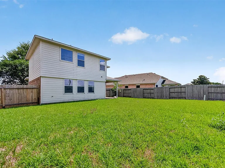 16119 Gavin Ln — Photo 40