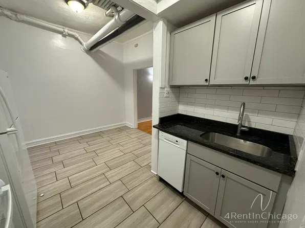 1321.5 W Estes Ave #49, Chicago, IL 60626