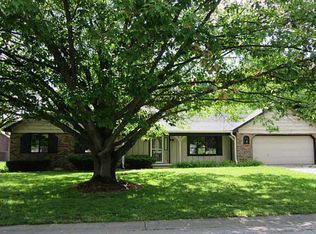 900 Rio Vista Rd, Greenwood, IN 46143