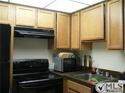 2nd image of 724 Executive Center Dr APT 33