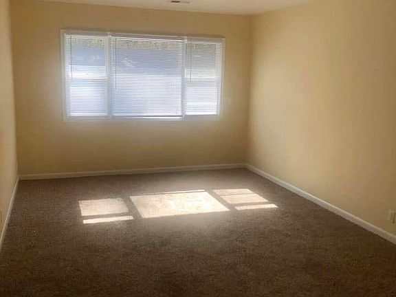 3rd image of 1307 N 49th St APT 341