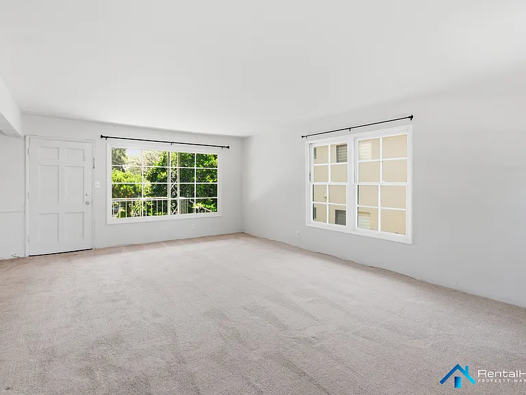 449 N Euclid Ave #H — Photo 6