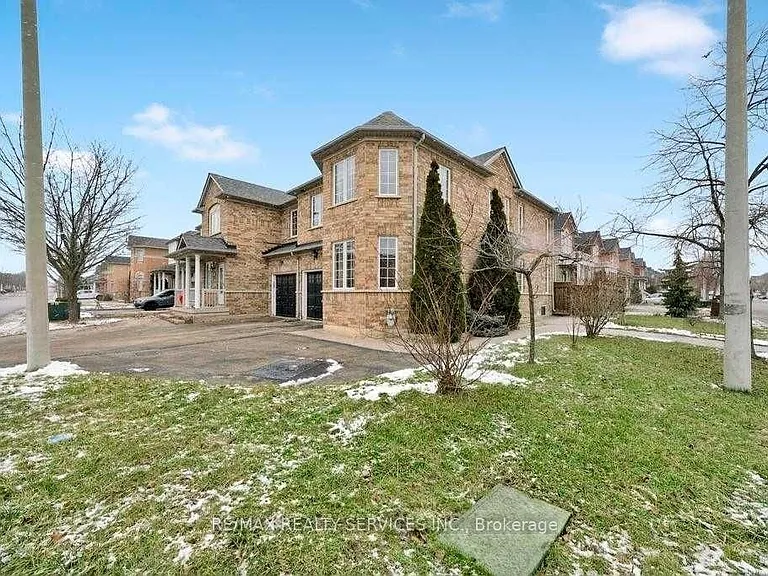 93 Bologna Rd #LOWER — Photo 1