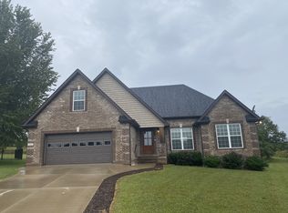 206 Raleigh Pl, Shelbyville, TN 37160