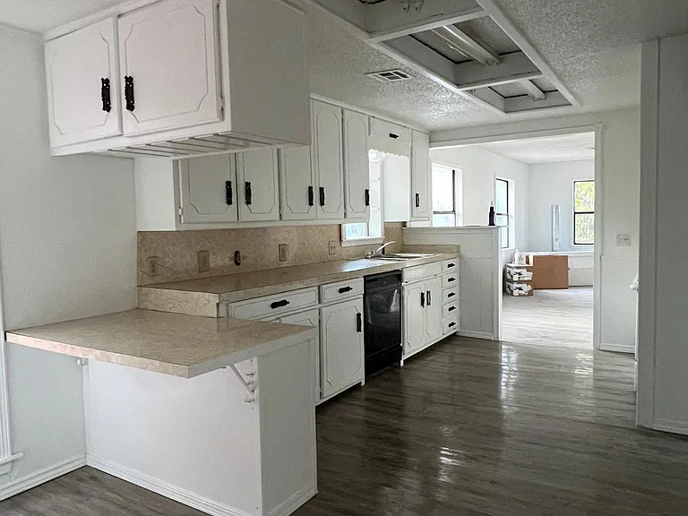1215 E Whittaker St — Photo 13