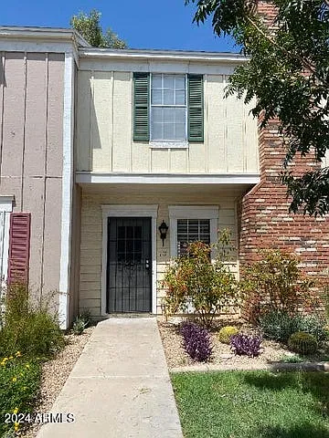 1600 N Saba St Photo 1