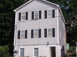 72 N Main St, Norwich, CT 06360