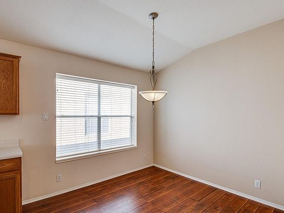 4th image of 5009 Cleves St