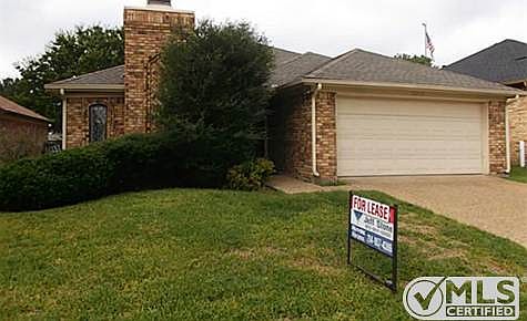 1st image of 2914 Big Oaks Dr