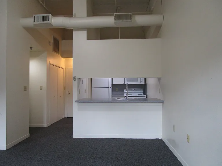 411 Main St #209 — Photo 2