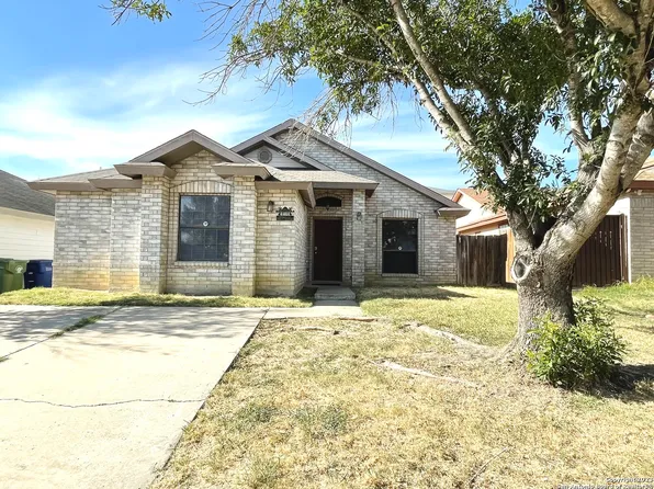 910 Birney Dr, Laredo, TX 78046